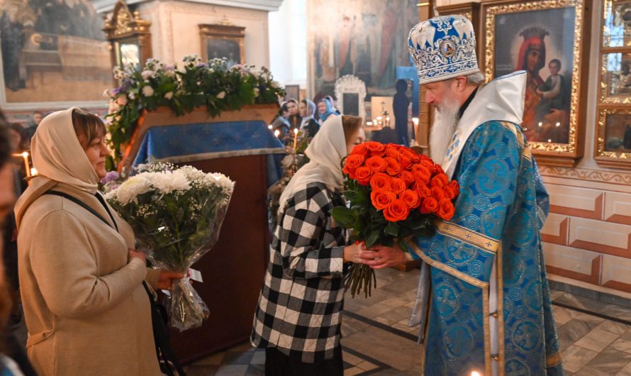 Торжественные богослужения в памятный день