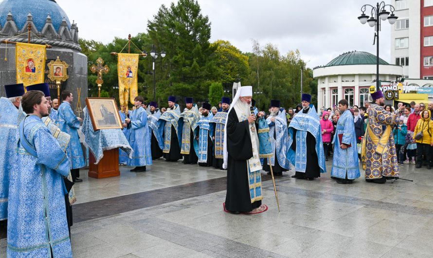 Совершился молебен Александру Невскому