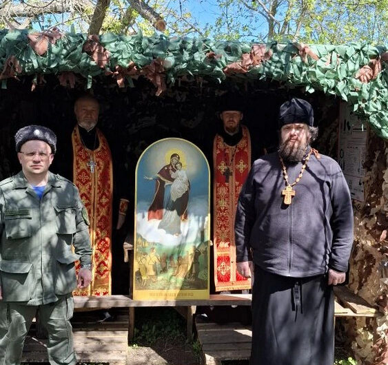 Священники посетили СВО